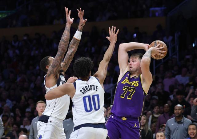 东契奇三双扎心独行侠：脑后妙传绝了东皇组合逞威